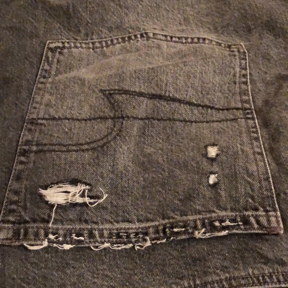 NWT ripped/distressed AE plus jeans-- gray wash - Picture 6 of 12